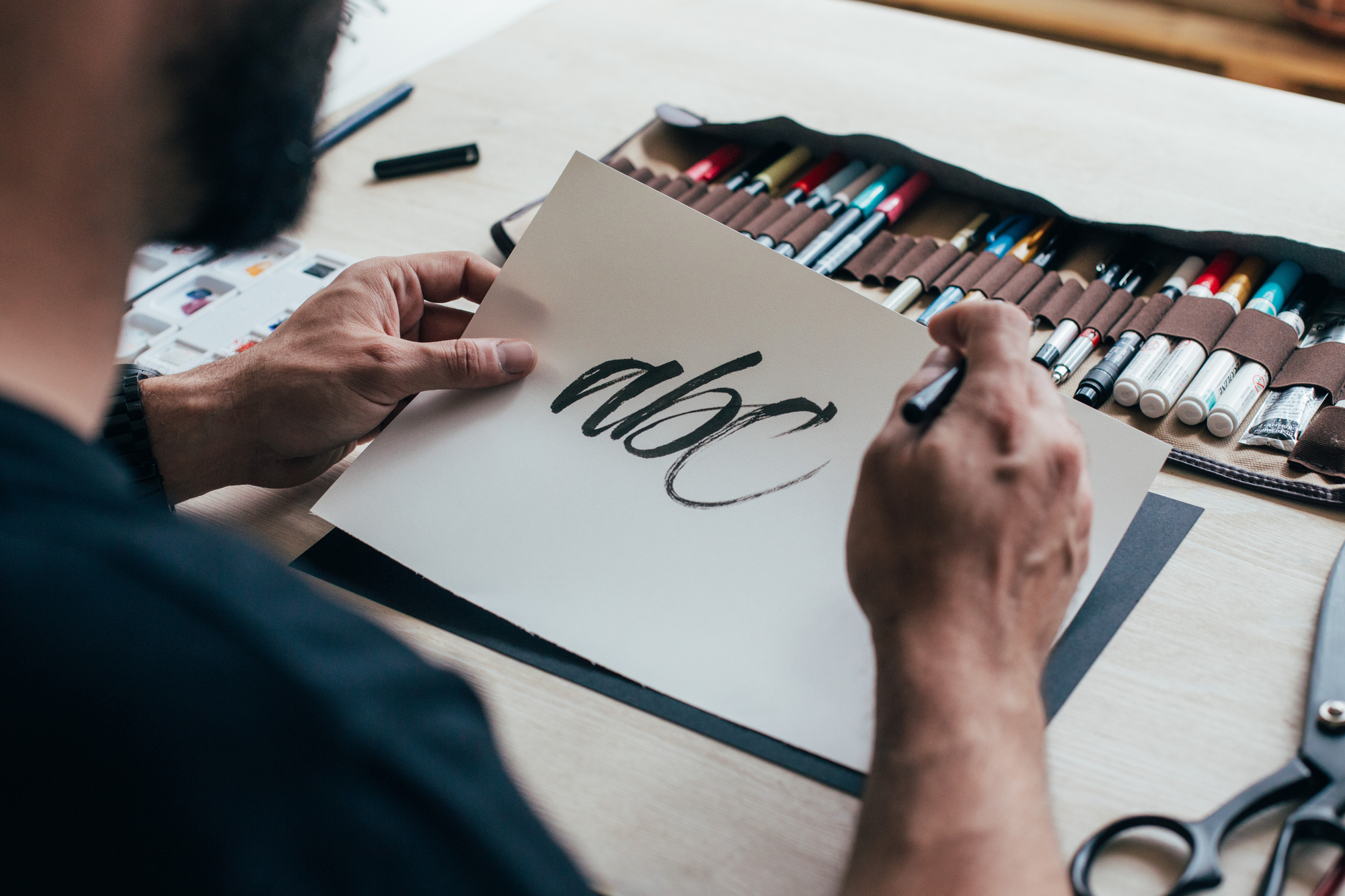 Loghi E Font Calligrafici La Genuinita E Il Carattere Della Scrittura Manuale Antonio Filigno